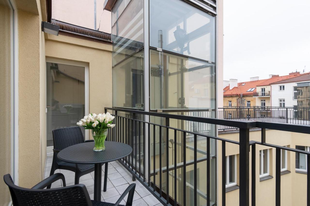 Kinsky Garden Apartments And Suites Prag Exterior foto